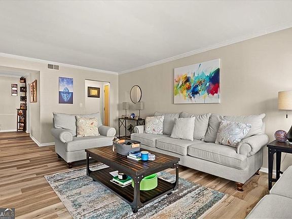 4th image of 6851 Roswell Rd Unit M5
