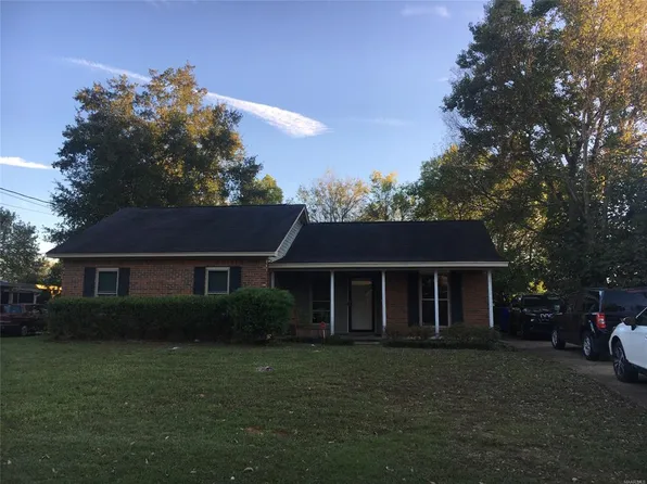 1824 Jenny Dr, Prattville, AL 36066