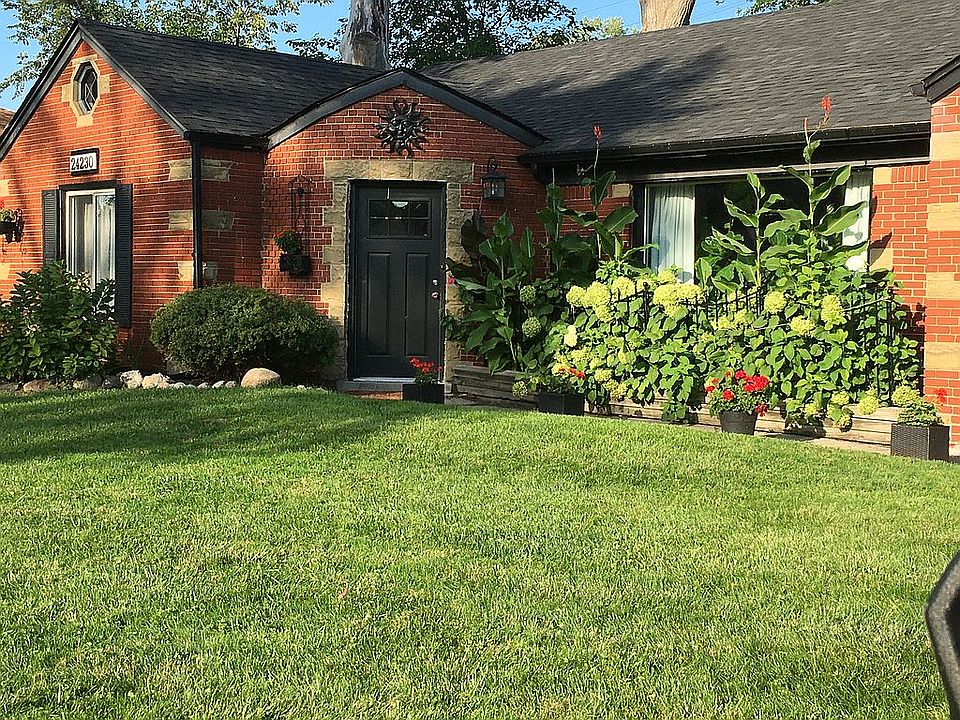 1st image of 24230 Blackstone Ave