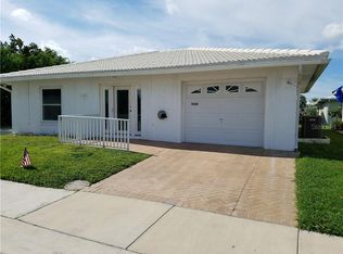 5491 Lemon Tree Ln N #4, Pinellas Park, FL 33782