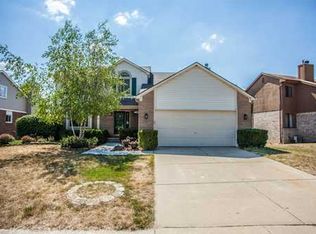6410 Bedview Dr, Saline, MI 48176