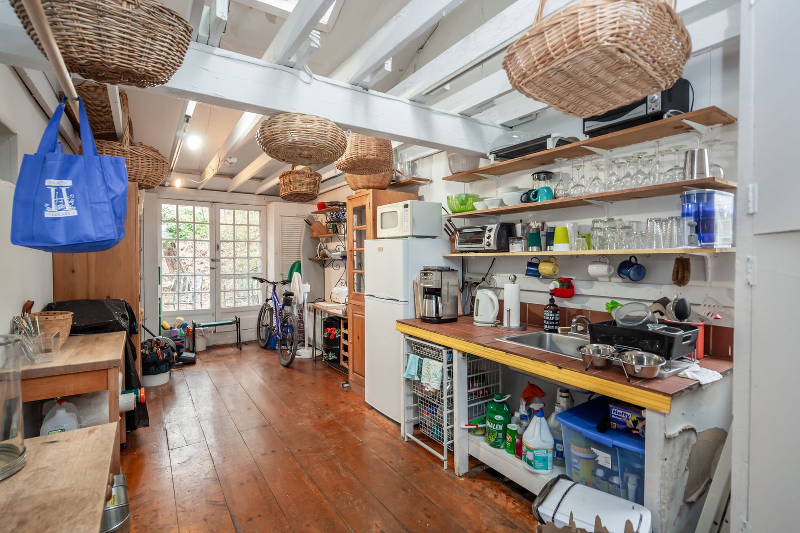  Artist Studio, Kitchen Area