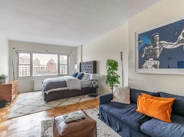 60 East 8th Street image 1 of 6