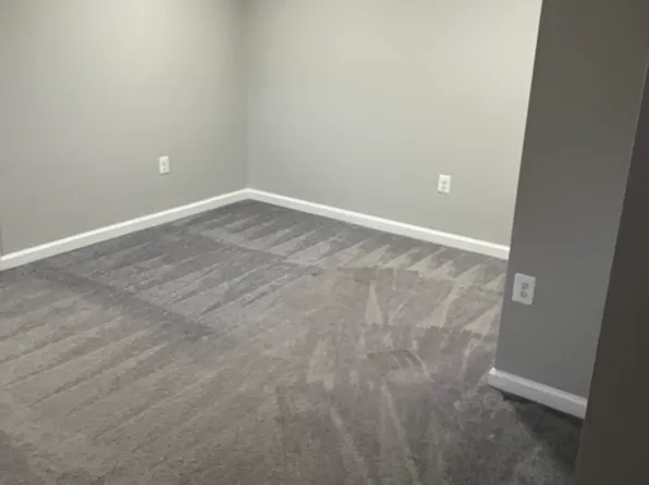 9916 Arrowood Dr, Manassas, VA 20111