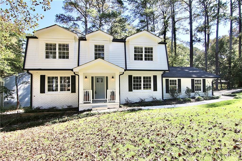 301 Woodbrook Ln Marietta Ga 30068 Mls 6828357 Zillow