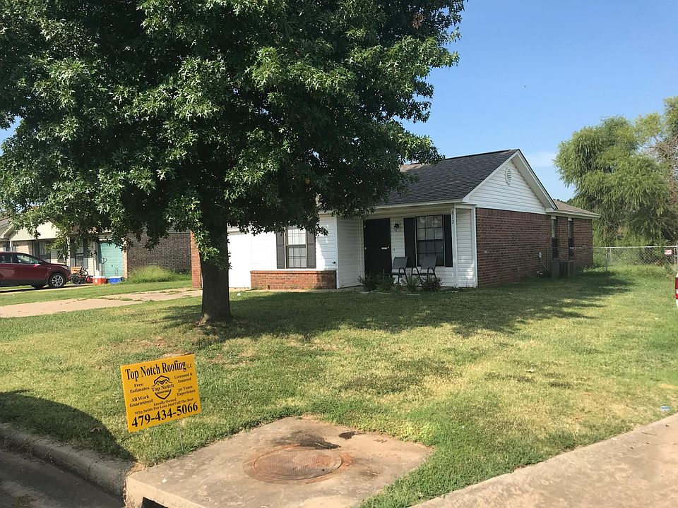 1st image of 819 S 38th St