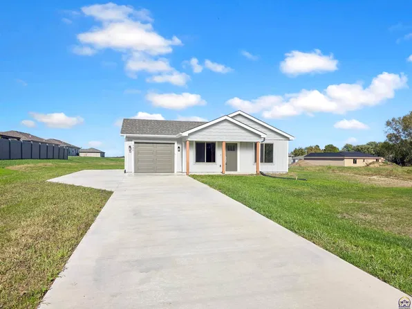 732 W North St, Carbondale, KS 66414