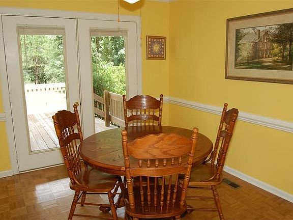 Sunny Dining Area