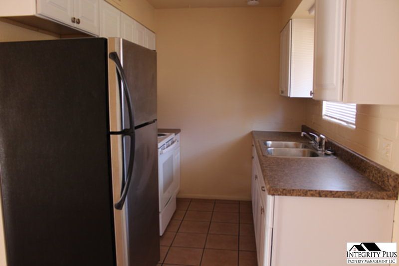 2nd image of 1117 N Park Ave APT 2