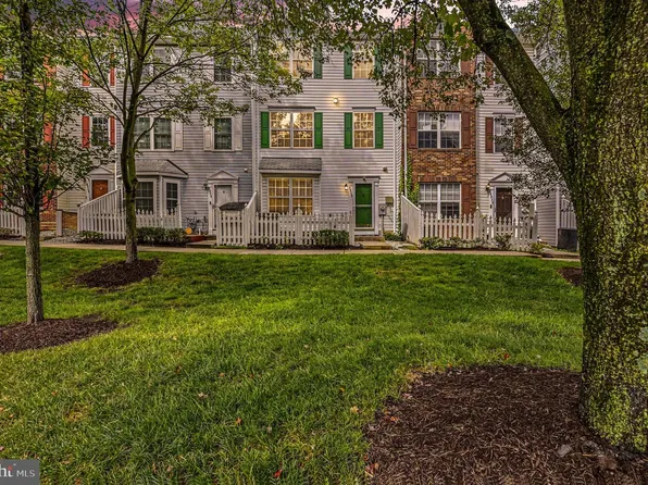 8922 Mallard Ct, Columbia, MD 21045