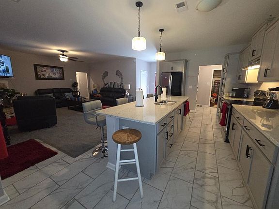 2nd image of 7709 Canyon Ridge Cv