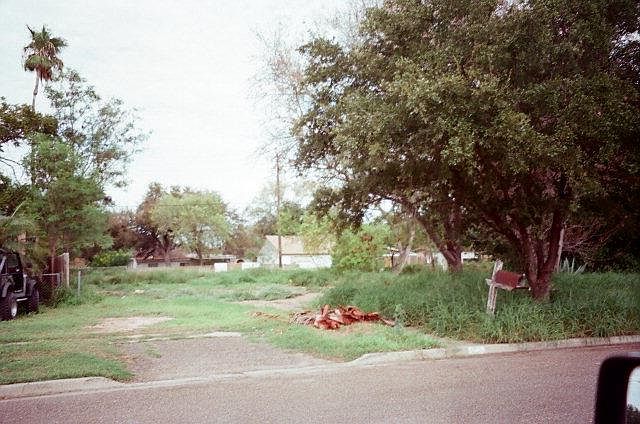 1st image of 809 S 10th Ave