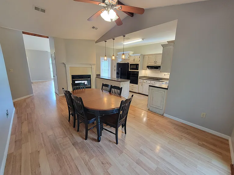 2225 Prytania Cir — Photo 6