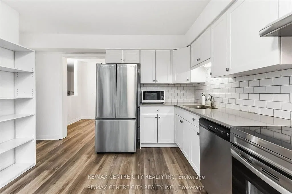 4 bed, $2,400 — Photo 4