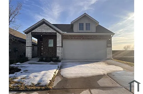1015 London Town Ln Photo 1