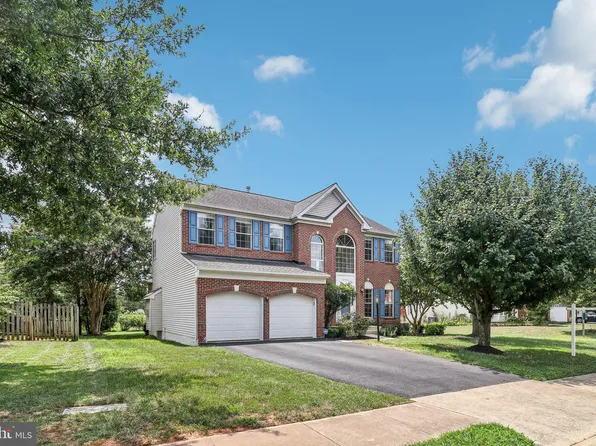 10556 Coral Berry Dr, Manassas, VA 20110