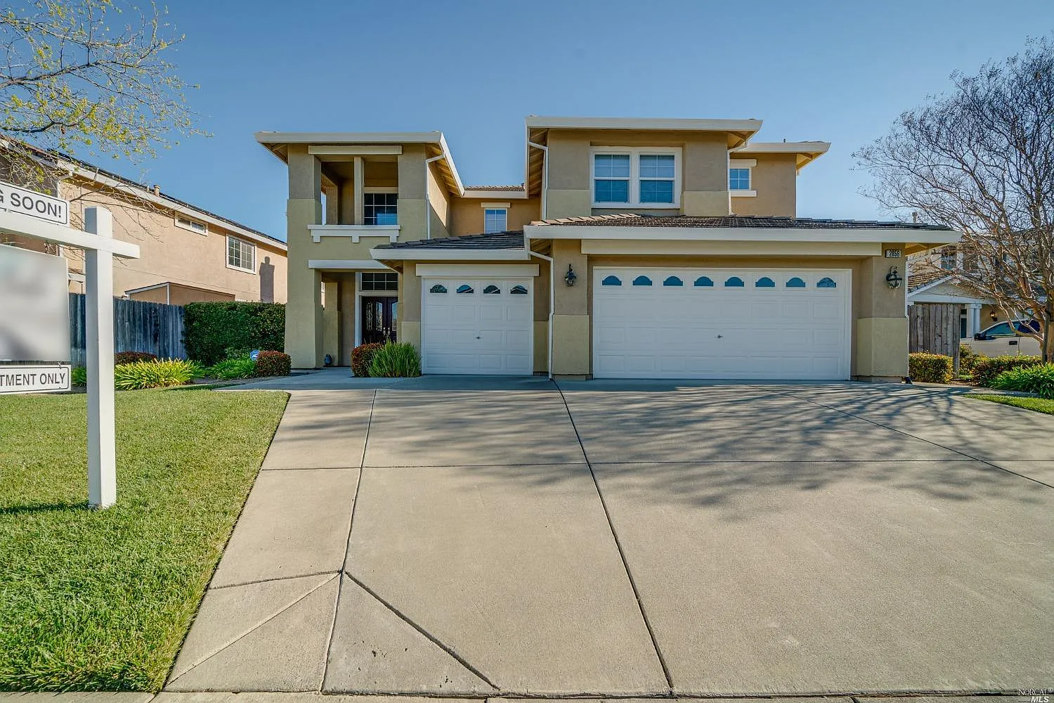 4 bed, 3259 sqft, $4,200 — Photo 1