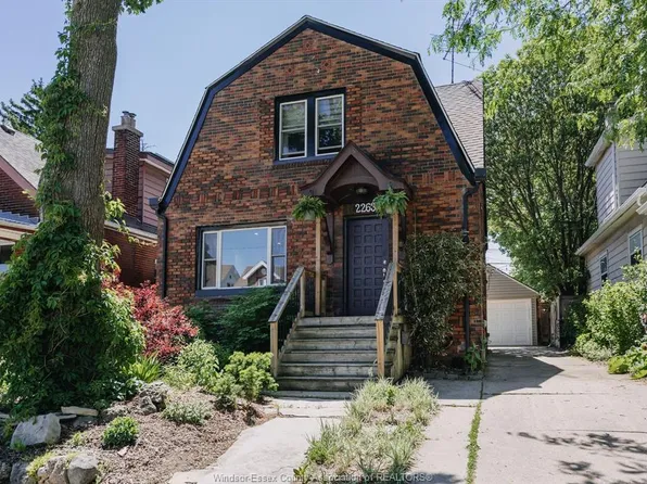 2263 Fraser Ave, Windsor, ON N8X 3Z6