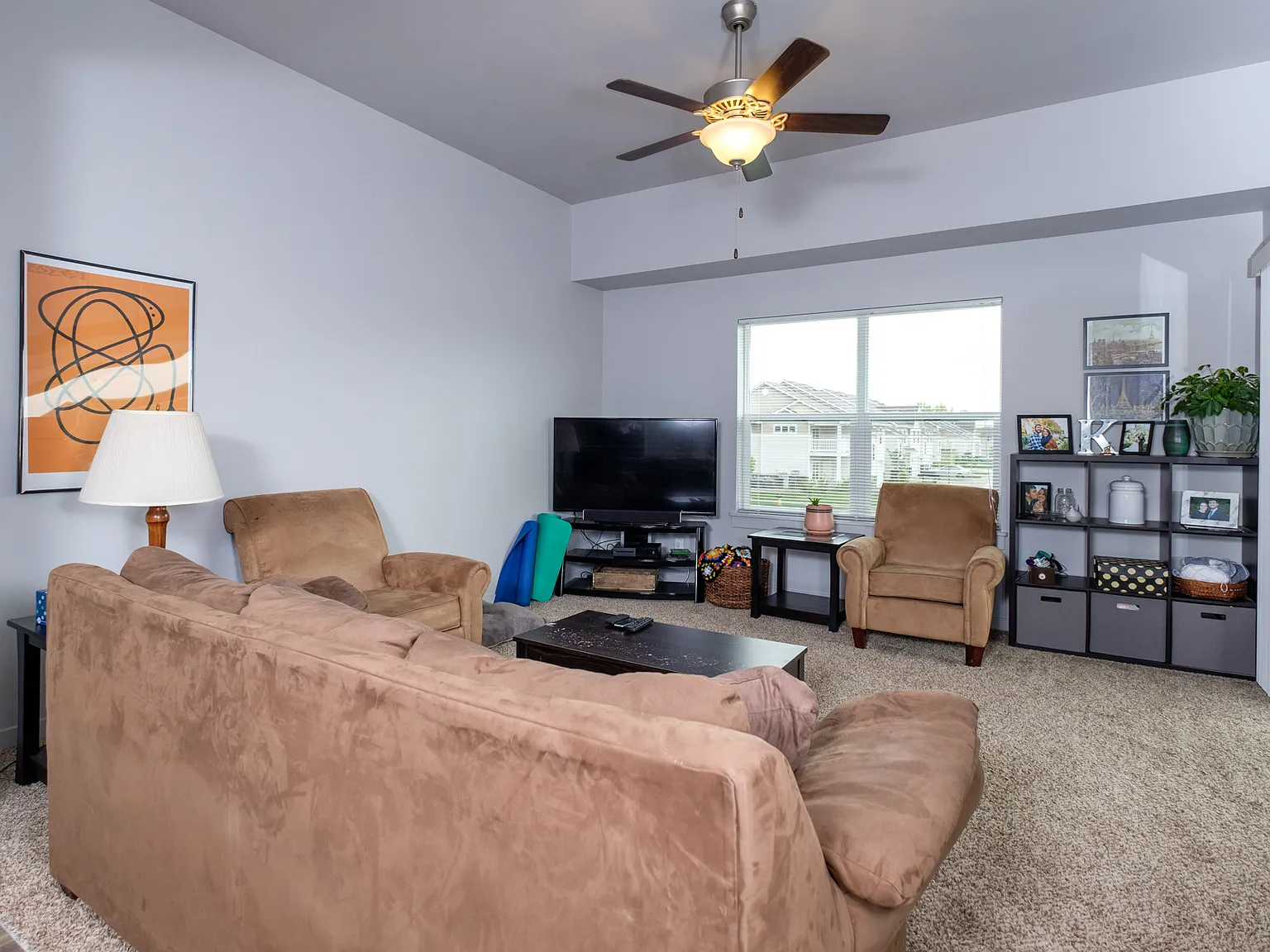 3 bed, 1245 sqft, $1,650 — Photo 2
