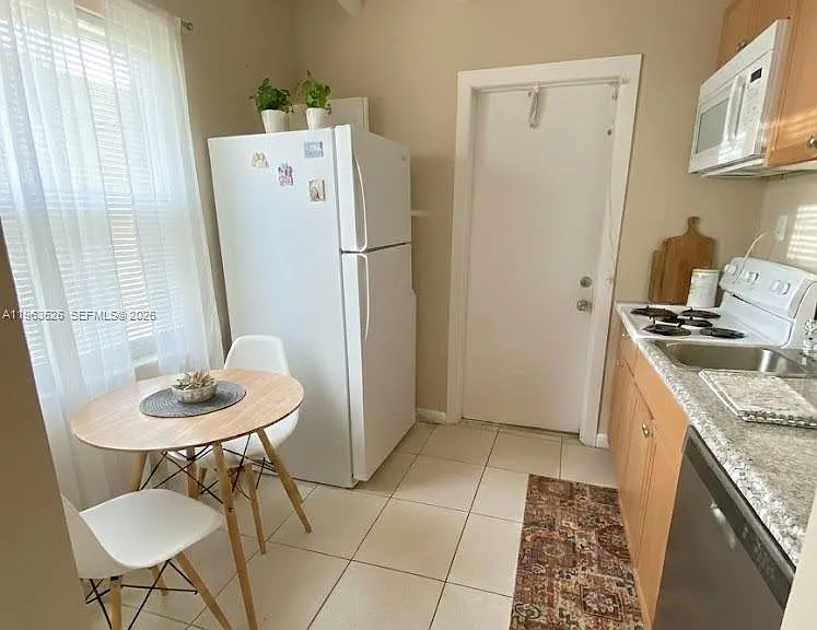 2349 NW 13th Ct — Photo 2