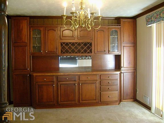 2nd image of 2198 Pine Knoll Cir NE