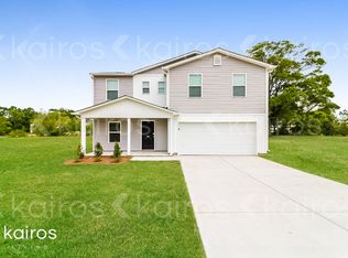 860 Ashbury Ln, Ayden, NC 28513