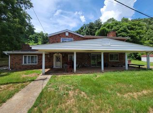 953 Walkers Branch Rd, Huntington, WV 25704