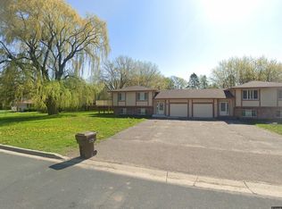 1460 Meadow Ln, Maple Plain, MN 55359