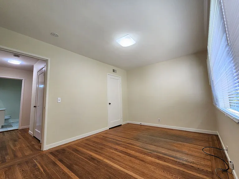 329 Colorado Ave — Photo 18
