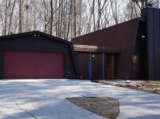 9127 Woodhaven Dr NW, Covington, GA 30014