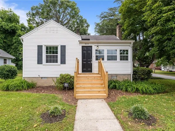 601 Acorn St, Burlington, NC 27215