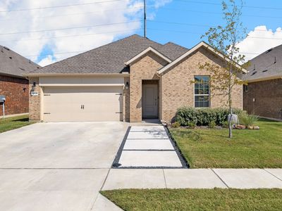 2818 Moccasin Ln, Aubrey, TX, 76227