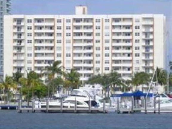 2nd image of 200 S Birch #1102