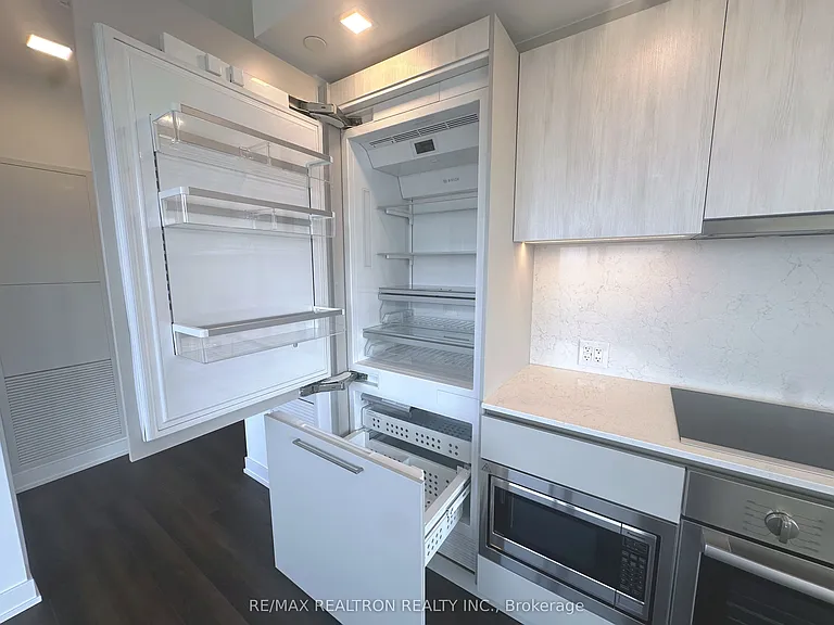 609 Sherbourne St #3004 — Photo 20