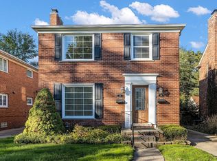 318 Catalpa Dr, Royal Oak, MI 48067