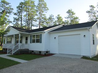 298 N Hills Dr, Southport, NC 28461