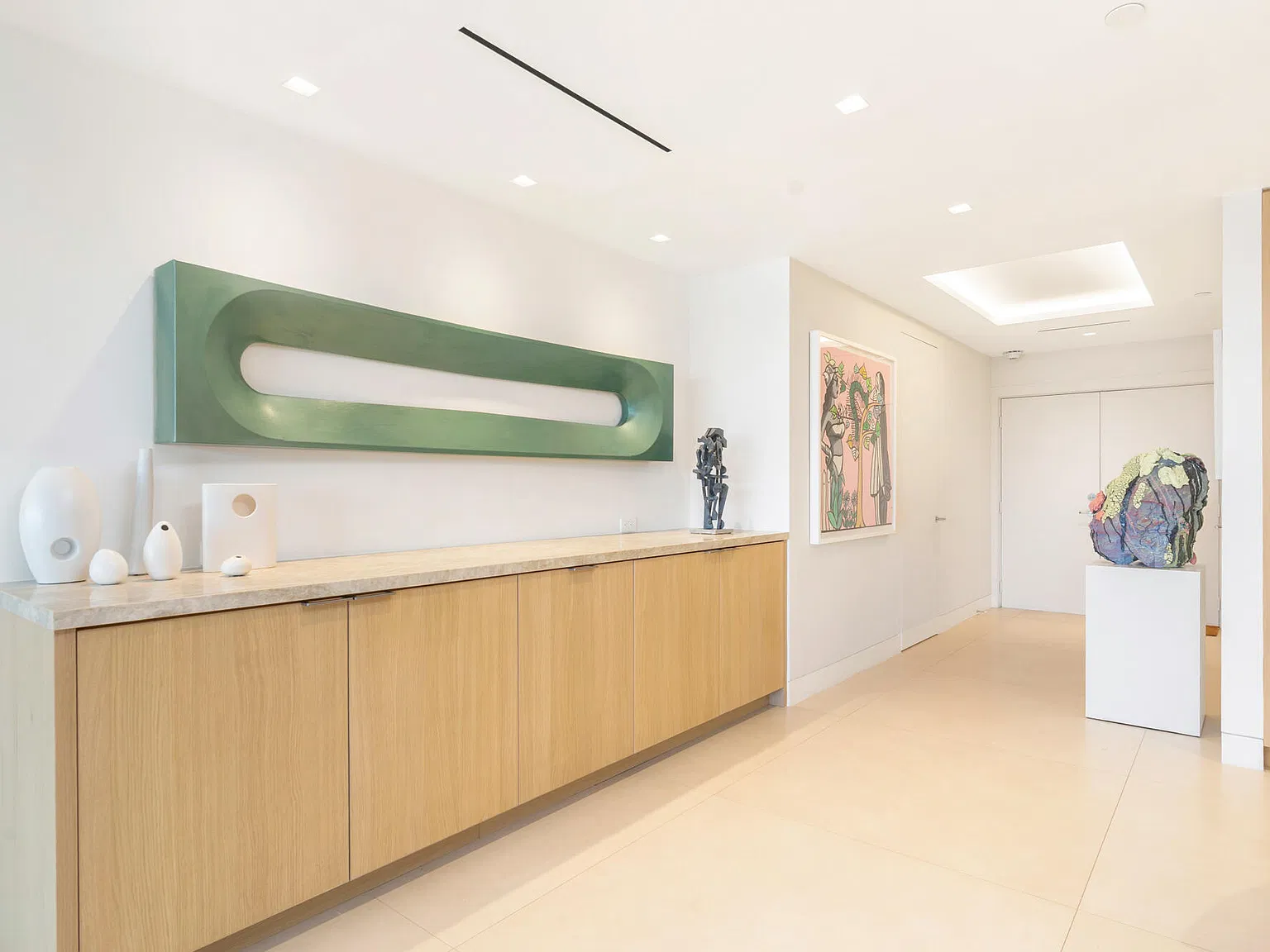 2 bed, 2.5 bath, 2603 sqft, $35,000 — Photo 3