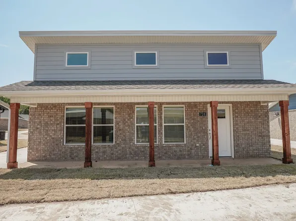 724 N Honey Locust Bnd, Fayetteville, AR