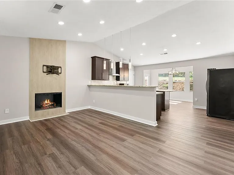 2050 Shaffer Rd — Photo 9