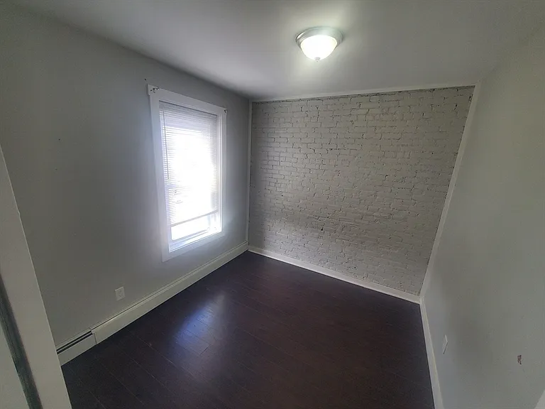 620 Dudley St #4 — Photo 5