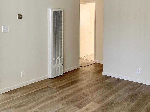 4th image of 2095 Radio Ave #B