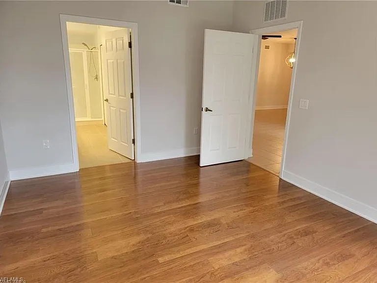1315 Henley St #1003 — Photo 9