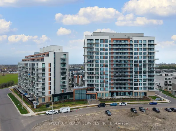 2 David Eyer Rd #1129, Richmond Hill, ON L4S 0N6