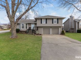 109 S Huntsman Blvd, Raymore, MO 64083