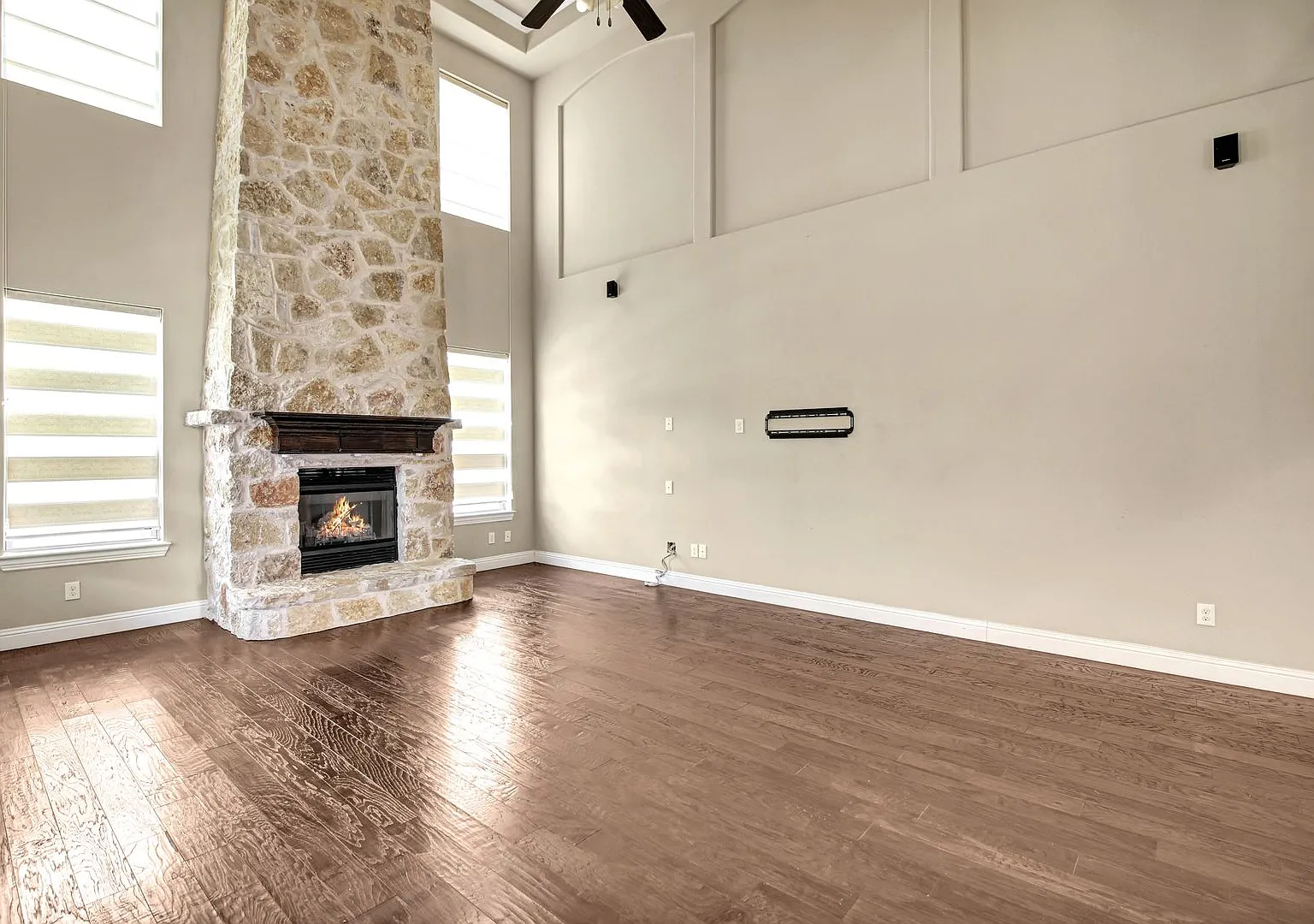 Luxury in Frisco — Photo 1