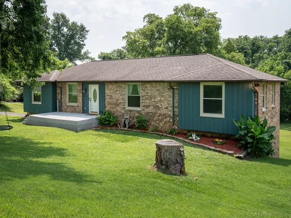 366 Green Harbor Rd, Old Hickory, TN 37138