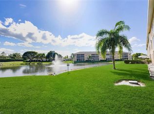 9650 Victoria Ln #B-208, Naples, FL 34109