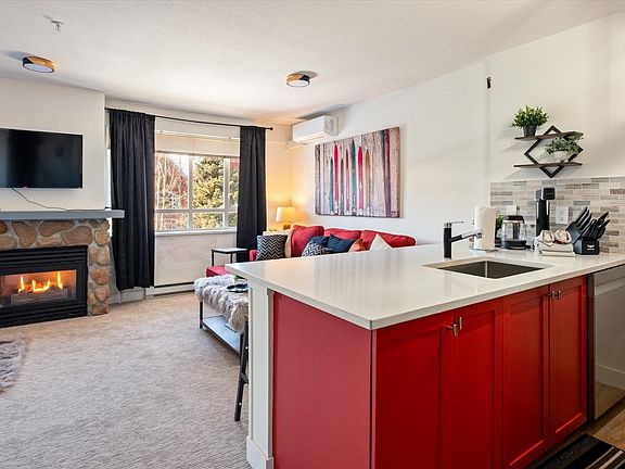 3rd image of 4314 Main St #425