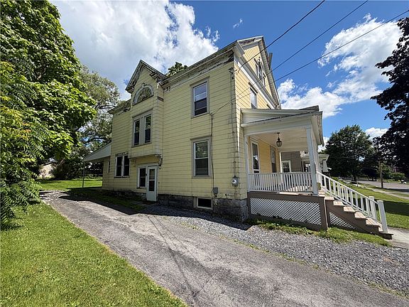 4th image of 68 Steel St
