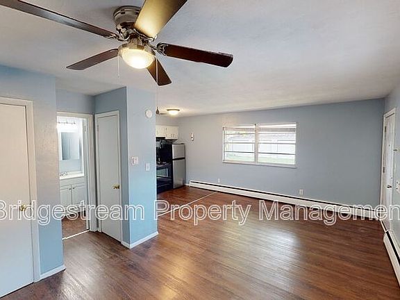 3rd image of 406 Cedar Dr APT H